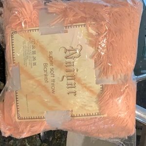 Throw Blanket- Super Soft,Elegant Cozy Throw.